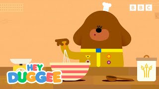 The Cake Badge  Hey Duggee [upl. by Annalise]