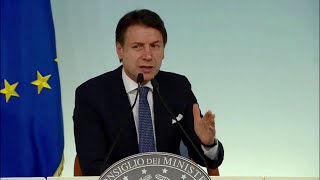 Conte punta la giornalistaquotGuardi deve stare tranquilla su TavMi guardi deve stare tranquillaquot [upl. by Acyssej]