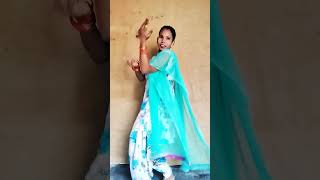 Gaj ka Ghunghat card Chali Main To Matak Matak short dance video [upl. by Ruff]