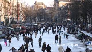 Nederland Schaatsen op de Amsterdamse grachten [upl. by Mafalda]