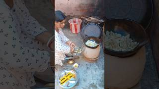 Lau diye masoor dal recipe youtubeshorts viralshort villagetraditionallife trending [upl. by Kooima]