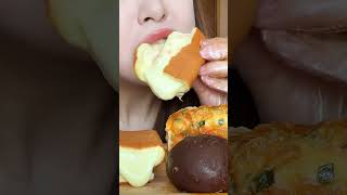 Buttons eat more meat and pine saucefood foodie eating mukbang shorts [upl. by Jovita]