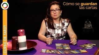 Cómo se guardan las cartas del Tarot  Lección 3 [upl. by Marthena]