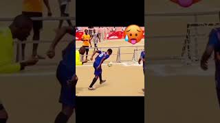 Freestyle maracana one to one football dribble foot soccer [upl. by Kcoj]