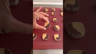 Biscotti diamantini bigusto alla vaniglia e cacao Ricetta nei commenti biscotti cacao vaniglia [upl. by Khalil321]