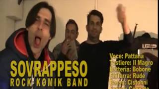 PARODIA OCCIDENTALIS KARMA  MONUMENTALE STANGA  Sovrappeso rock komik band [upl. by Narton180]