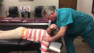 Houston Chiropractor Dr Johnson Treats Severe Neck Pain Upper Back Pain amp Muscle Spasms [upl. by Imelda]