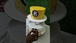 How make to King 👑 cake designbeautiful step cakewith King crownbeautiful cake design shorts [upl. by Bigg]