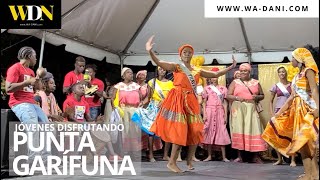 Jóvenes garífunas bailando Punta honduras garifuna [upl. by Corwun298]