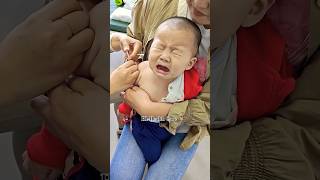 Cutebaby 😆 Baby injection push vedio 😭 baby cute injection shorts [upl. by Adnamra]