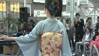 きものファッションショー「Kimono Lovers Collection 2011」 [upl. by Eidod]