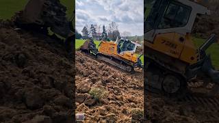 Liebherr PR 726 Dozer Moving Topsoil bulldozer [upl. by High114]