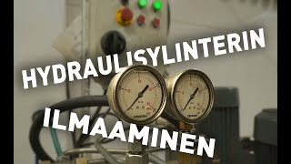 Hydraulisylinterin ilmaaminen [upl. by Elorac265]