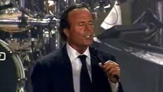 Julio Iglesias  Se Mi Lasci Non Vale Live in Italy 2001 [upl. by Bertold]