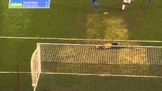 Van Bronckhorst Goal  Arsenal vs Chelsea [upl. by Akkeber945]