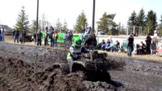 Polaris Sportsman 800 vs Arctic Cat Mudpro 700 [upl. by Blaze]