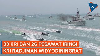 Unjuk Kekuatan Parade Kapal Perang Meriahkan HUT Ke79 TNI AL [upl. by Elletsyrk]