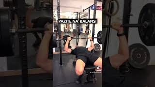 Evo Kako Pravilno Napraviti Vjezbu Bench Press [upl. by Danyelle]