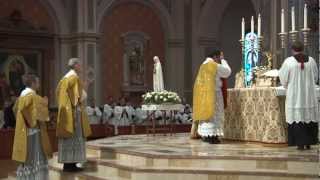 Solemn High Traditional Latin Mass Cathedral of the Blessed Sacrament Sacramento May 5 2012 HD [upl. by Nevada566]