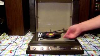 FORD PHILCO Record Player Portable VINTAGE P730 [upl. by Idaline]