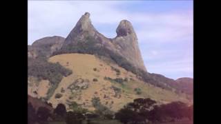 Padre e a Freira em Itapemirim  ES [upl. by Assillem]