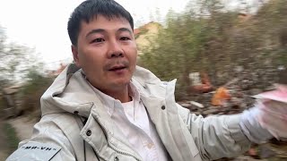 胡子工地六天又挣2500块，老马一分没给他，看看因为什么吧？ 日常vlog 打工人的生活 马小跳 网吧大神 农民工 [upl. by Eatnoid]