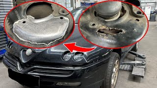 Reparatur der korrodierten Schraubenstelle des Stoßdämpfers bei einem Alfa Romeo [upl. by Quintina]