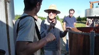 Visite Viticulture Alex PODOLINSKY DORDOGNE Juillet 2012 Part 2 [upl. by Odraboel]