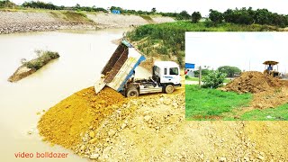 Demonstration of pouring soil in two places by 5 ton truck [upl. by Torray]