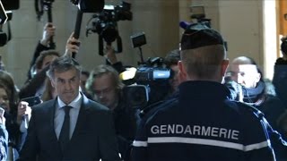 Arrivée de Jérôme Cahuzac au Palais de justice pour son procès [upl. by Quintina873]