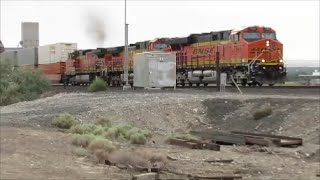 BNSF stack train with awesome sounding DPU in Pasco WA 9115 [upl. by Alrad325]