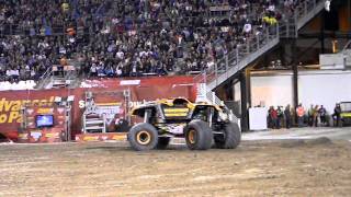 BEST FREESTYLE EVER Maximum Destruction Orlando 2012 INSANE BEST VIEW Monster Jam [upl. by Tiram]