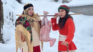 Cooking turkey with vegetables in the mountainous and snowy village [upl. by Aisa]