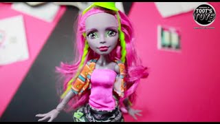 Monster High Monster Exchange  Marisol Coxi Review [upl. by Halima728]