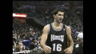 Peja Stojakovic  2001 NBA 3Point Shootout RunnerUp Full Performance [upl. by Letsirk]