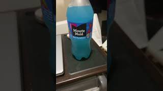 Honest Food Reviews 26 Minute Maid blue raspberry [upl. by Eliott]