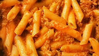 PASTA MIT TOMATENSOßE UND THUNFISCH Schnelles Abendessen [upl. by Nylirahs]