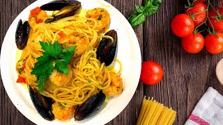 Spaghetti ai gamberi e cozze 🇮🇹 ricetta semplificata Pronti in 5 minuti scoglio [upl. by Lezley]