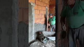 Realizare tencuiala manuala clasica  cu ciment si nisip Plastering manually shorts [upl. by Goulden]