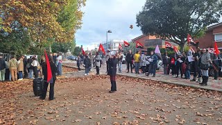 Comença la vaga indefinida de la plantilla del menjador de lInstitut Escola Catalunya [upl. by Marena]