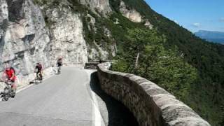 Leichtes Radfahren auf den Mendelpass zwischen Südtirol und dem Trentino [upl. by Natal48]