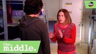 The middle Bande annonce Française sur la chaîne Comédie [upl. by Doelling]