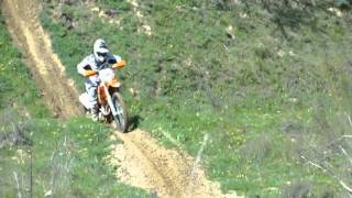 KTM EXC250 Prueba Portalmotoscom [upl. by Ahsinawt]