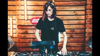 Amelie Lens  live bij Studio Brussel [upl. by Tanaka206]