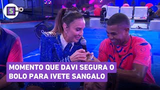 BBB 24 Momento que Davi segura o bolo da Ivete Sangalo [upl. by Fraze797]