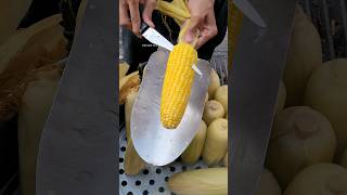 How to cut corn very easily in Thailand [upl. by Okeim171]