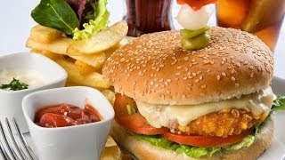 Receta de hamburguesas de ensalada César de pollo Hamburguesa de pollo [upl. by Polish175]