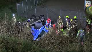 Auto op de kop onderaan talud tussen Sluis 16 en DC Lidl [upl. by Casady]