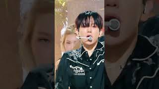 Pineapple Slice  BAEKHYUN PineappleSlice BAEKHYUN 백현 Shorts MusicBank  KBS WORLD TV [upl. by Evangeline381]