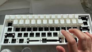 Gateron Yellow Unlubed vs Lubed GK61 GK61X [upl. by Nywg752]